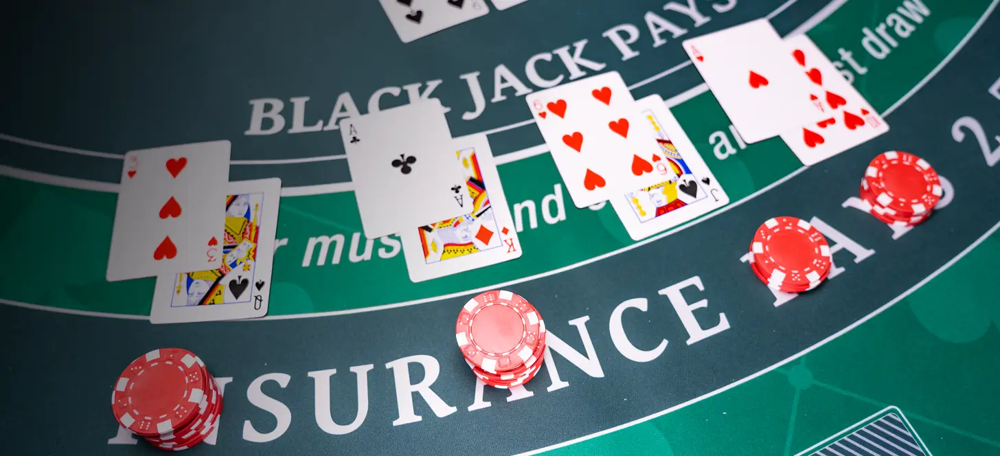 Cách chơi Blackjack trực tuyến